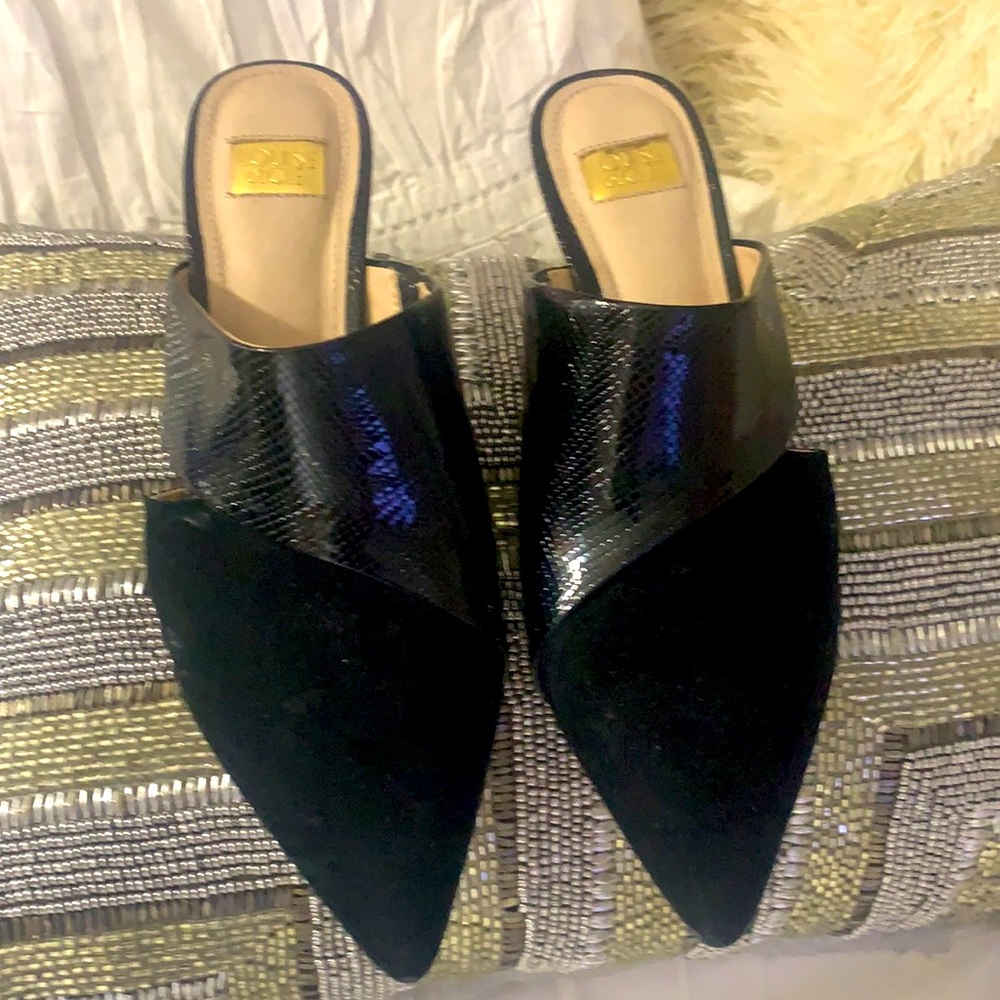 Brand new, Black/Leather, kitty heeled mule. - Picture 4 of 9